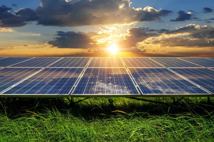 Harnessing Solar Energy: Advantages of Solar Panels Explained